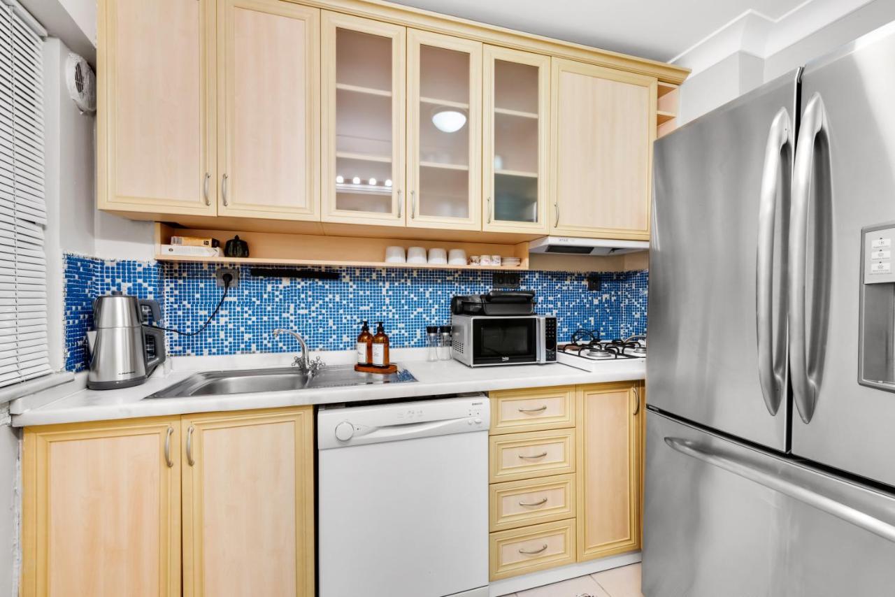Апартаменты Modern Flat In The Heart Of Стамбул Экстерьер фото