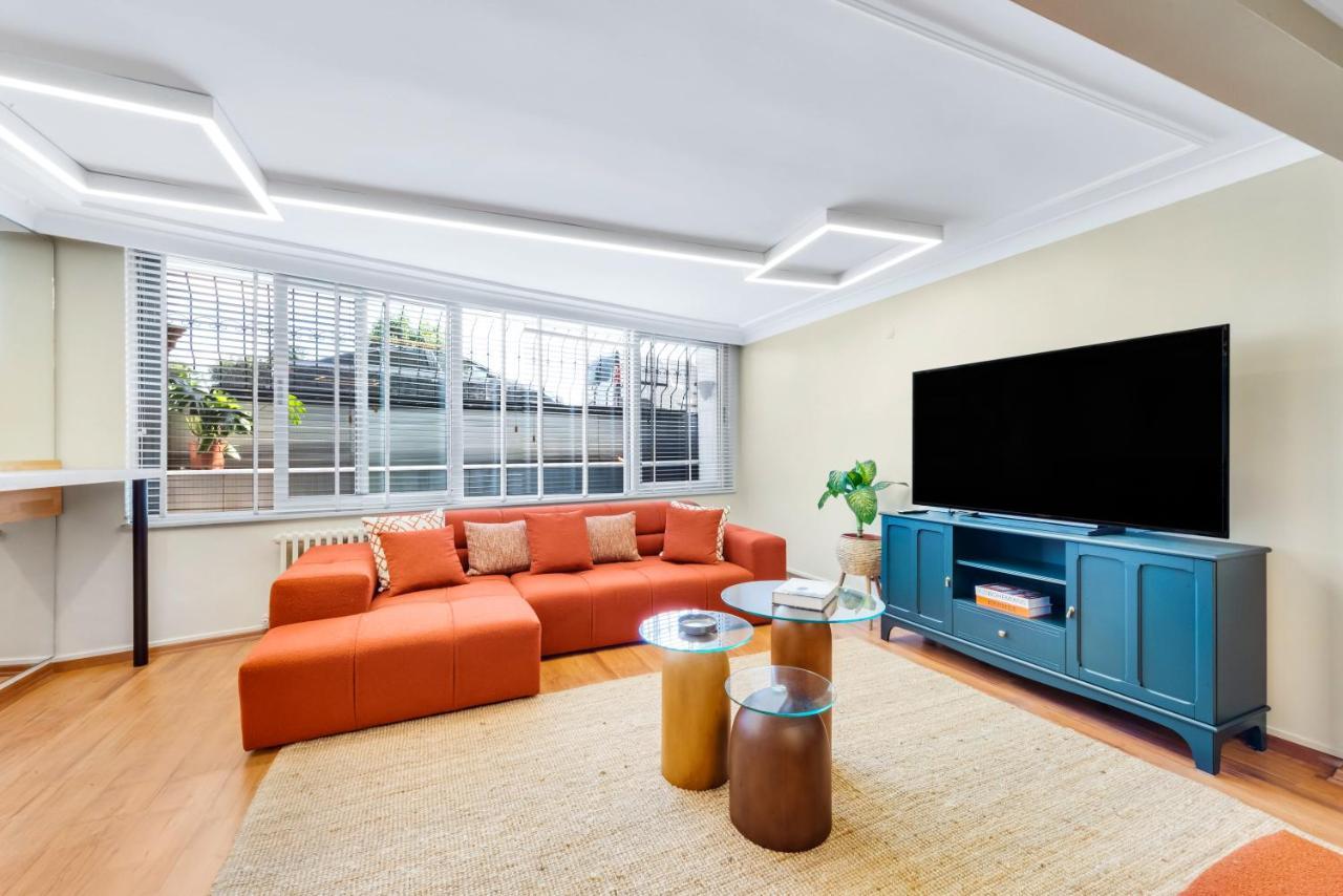 Апартаменты Modern Flat In The Heart Of Стамбул Экстерьер фото